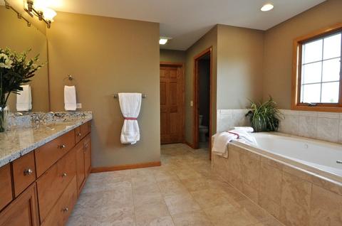 633 Sandberg Dr, Sycamore, IL 60178 photo 38