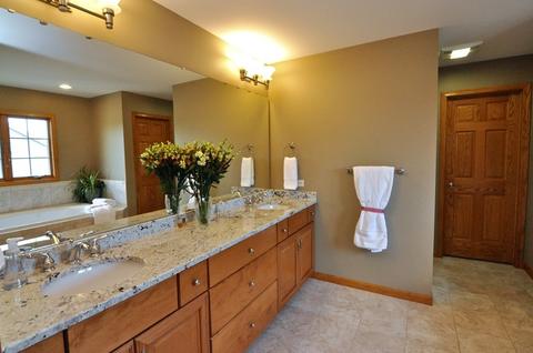 633 Sandberg Dr, Sycamore, IL 60178 photo 36