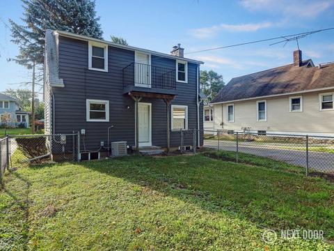 1047 5th St, Aurora, IL 60505 photo 5