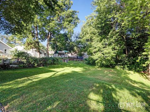 1047 5th St, Aurora, IL 60505 photo 8