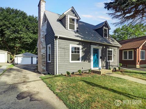 1047 5th St, Aurora, IL 60505 photo 3