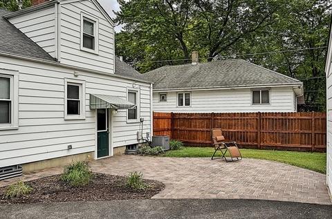 122 N Elroy Ave, Bartlett, IL 60103 photo 17