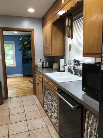 122 N Elroy Ave, Bartlett, IL 60103 photo 4