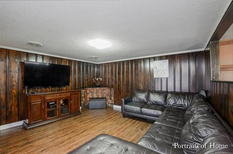 1320 Simms St, Aurora, IL 60505 photo 12