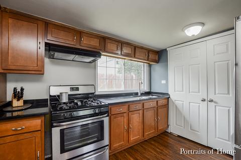 1320 Simms St, Aurora, IL 60505 photo 6