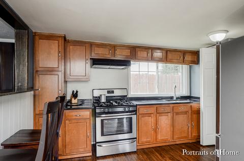 1320 Simms St, Aurora, IL 60505 photo 7