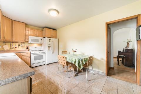 431 Griswold St, Elgin, IL 60123 photo 9
