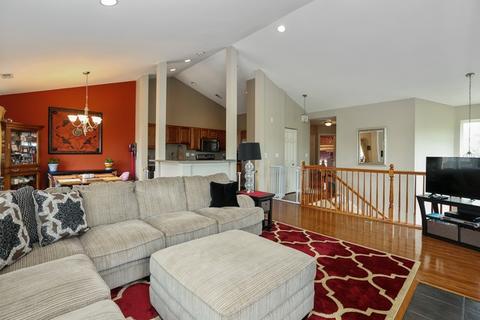 2363 Georgetown Cir, Aurora, IL 60503 photo 5