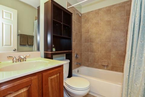 2363 Georgetown Cir, Aurora, IL 60503 photo 16