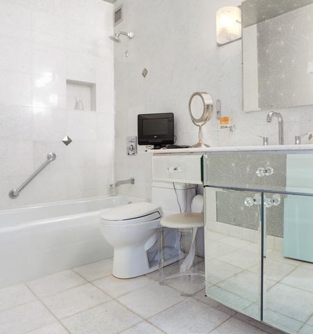100 E Bellevue Pl #4B, Chicago, IL 60611 photo 10