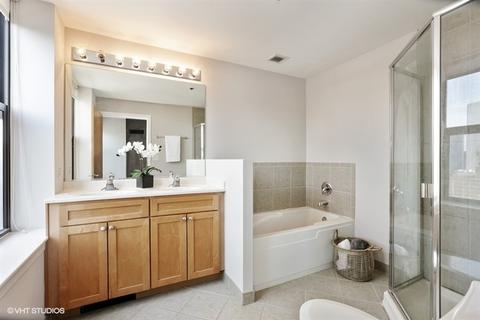41 E 8th St #2707, Chicago, IL 60605 photo 12