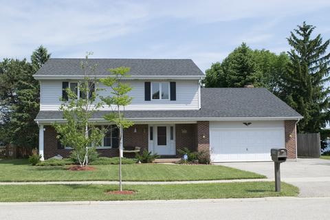 2220 High Point Dr, Lindenhurst, IL 60046 photo 1