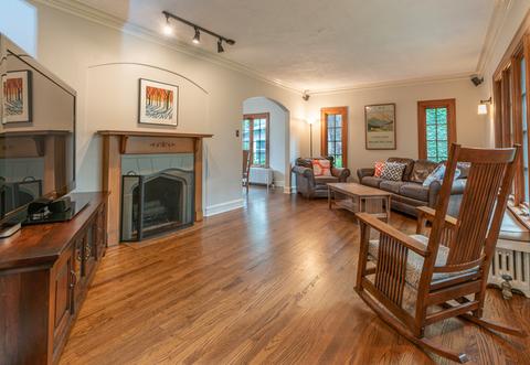 817 Howard St, Wheaton, IL 60187 photo 8