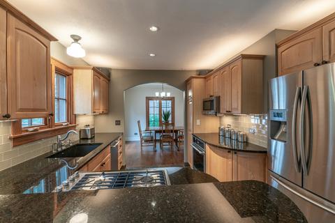 817 Howard St, Wheaton, IL 60187 photo 15