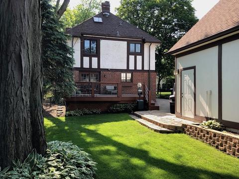 817 Howard St, Wheaton, IL 60187 photo 2