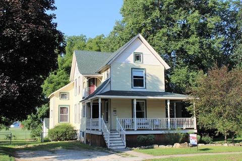 213 E Winfield St, Morrison, IL 61270 photo 1
