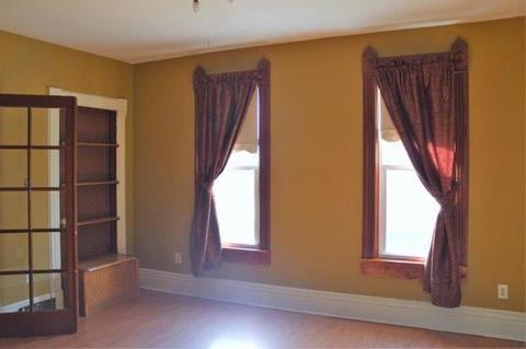 213 E Winfield St, Morrison, IL 61270 photo 9