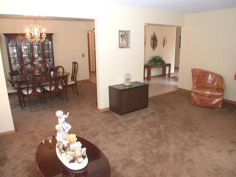 868 Middleton Ln, Bartlett, IL 60103 photo 7