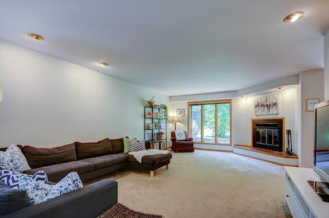 11435 Kluth Dr, Mokena, IL 60448 photo 9