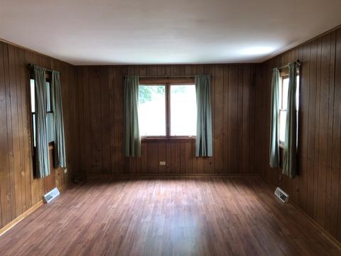 658 Hartwell Ave, Elgin, IL 60120 photo 4