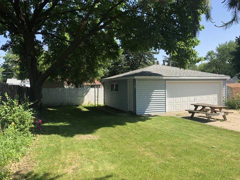 658 Hartwell Ave, Elgin, IL 60120 photo 9