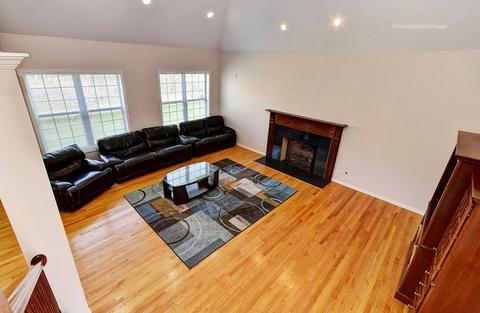 695 Union Ave, Bartlett, IL 60103 photo 23