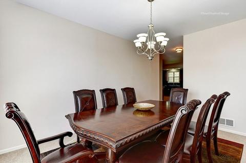 695 Union Ave, Bartlett, IL 60103 photo 9