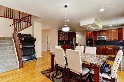 695 Union Ave, Bartlett, IL 60103 photo 16