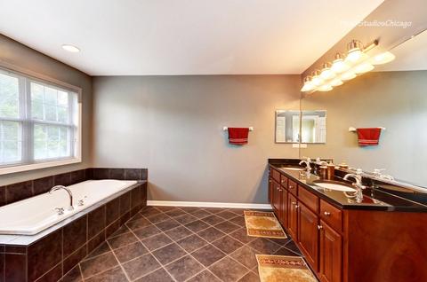 695 Union Ave, Bartlett, IL 60103 photo 28