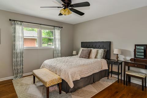 1015 Evergreen St, Wheaton, IL 60187 photo 6