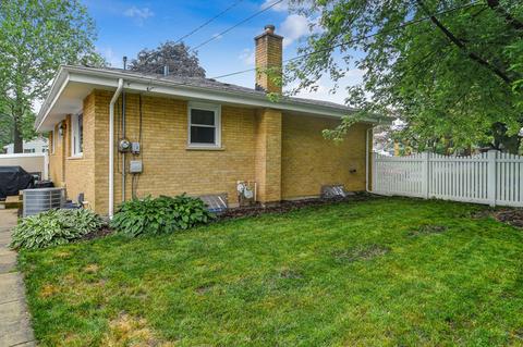 1015 Evergreen St, Wheaton, IL 60187 photo 14