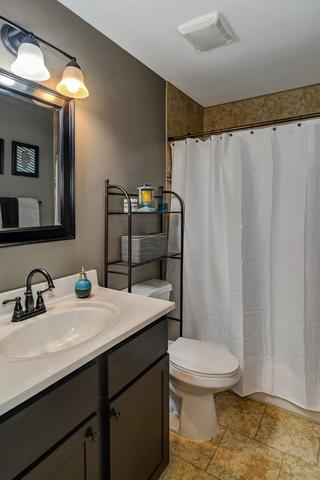 1015 Evergreen St, Wheaton, IL 60187 photo 12