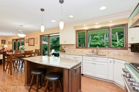 4 Wildwood Rd, Rolling Meadows, IL 60008 photo 3