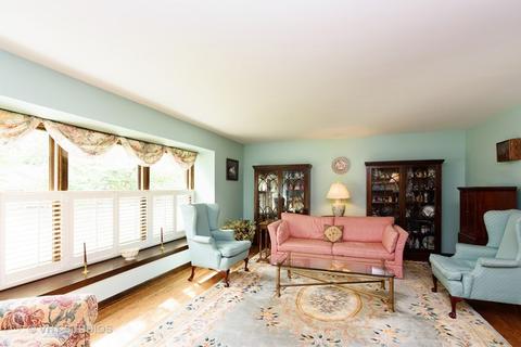 4 Wildwood Rd, Rolling Meadows, IL 60008 photo 7