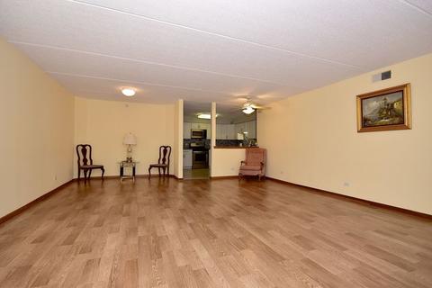 1600 E Thacker St #203, Des Plaines, IL 60016 photo 7