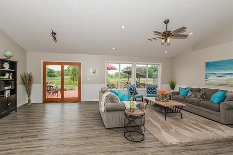28604 Wagon Trail Rd, Lakemoor, IL 60051 photo 4