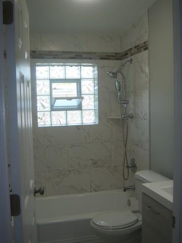 8829 Robin Dr #A, Des Plaines, IL 60016 photo 20