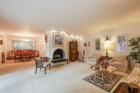 17 Saint George Dr, Rolling Meadows, IL 60008 photo 4