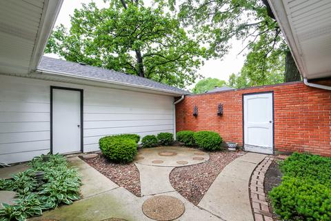 17 Saint George Dr, Rolling Meadows, IL 60008 photo 17