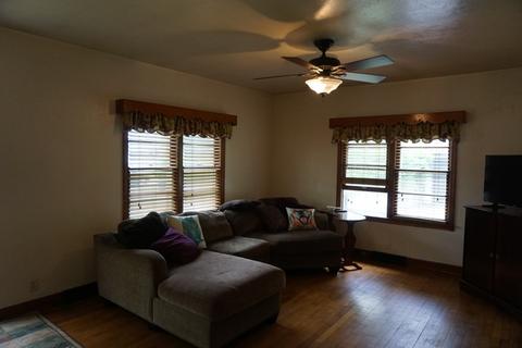 3308 2nd Ave, Mchenry, IL 60050 photo 2
