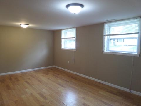 526 Ball Ave, Dekalb, IL 60115 photo 10