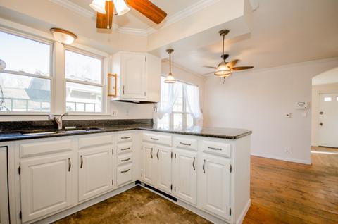208 2nd St, Elgin, IL 60123 photo 4