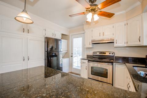 208 2nd St, Elgin, IL 60123 photo 3