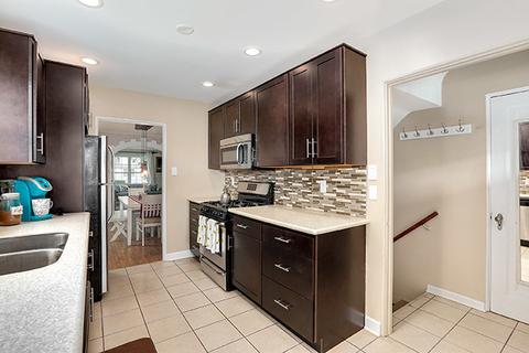 625 Oak St, Elgin, IL 60123 photo 8