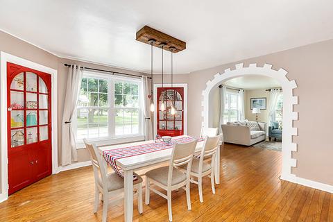 625 Oak St, Elgin, IL 60123 photo 9