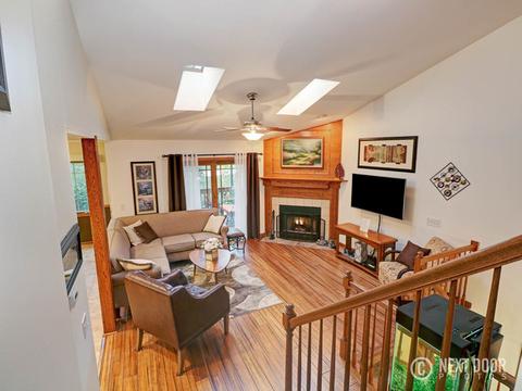 913 Ascot Dr, Elgin, IL 60123 photo 6