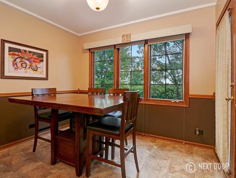 913 Ascot Dr, Elgin, IL 60123 photo 11