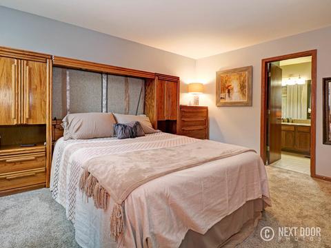 913 Ascot Dr, Elgin, IL 60123 photo 15
