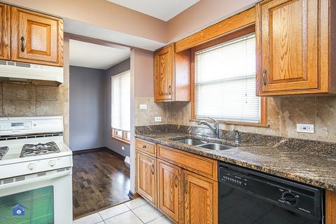 7849 W 79th Pl, Bridgeview, IL 60455 photo 11