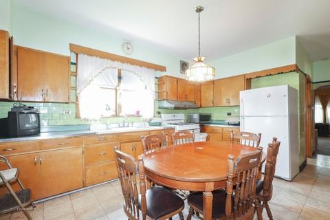 5345 S Artesian Ave, Chicago, IL 60632 photo 5